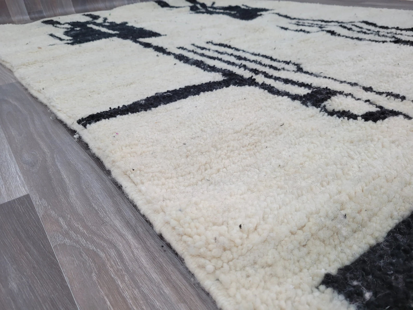 New Azilal Rug - White And Black
