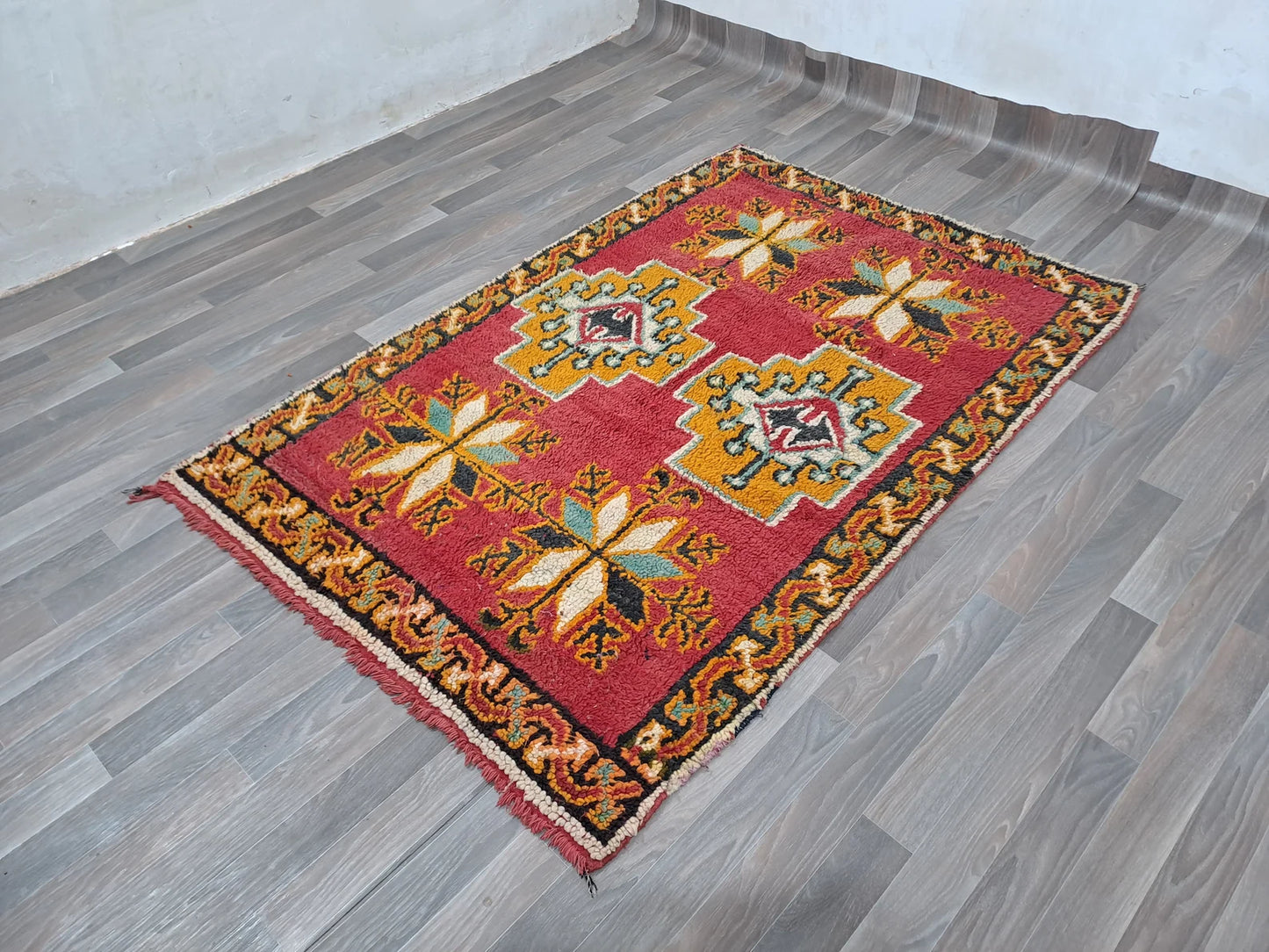 Red Wool Beni Ouarain Style