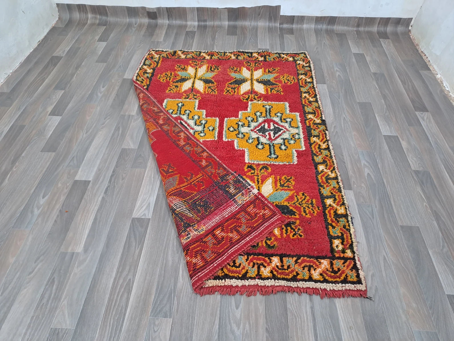 Red Wool Beni Ouarain Style