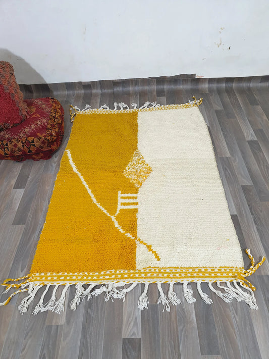 New Beni Ouarain Rug –White And Yellow