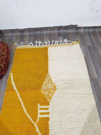 New Beni Ouarain Rug –White And Yellow