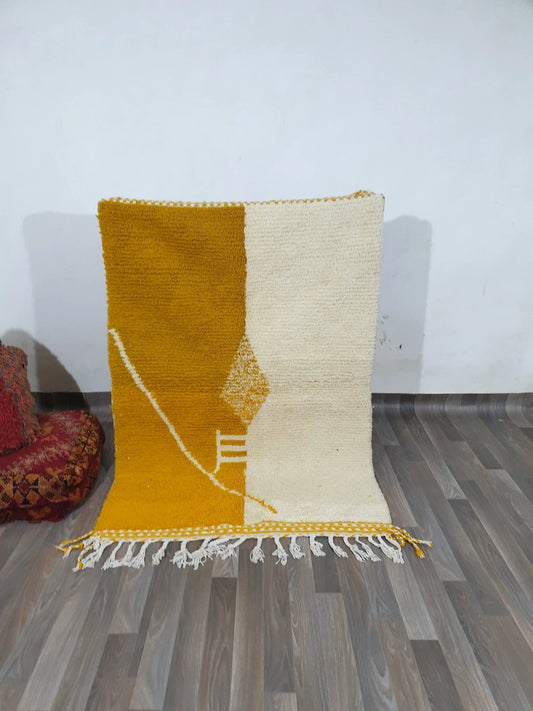 New Beni Ouarain Rug –White And Yellow
