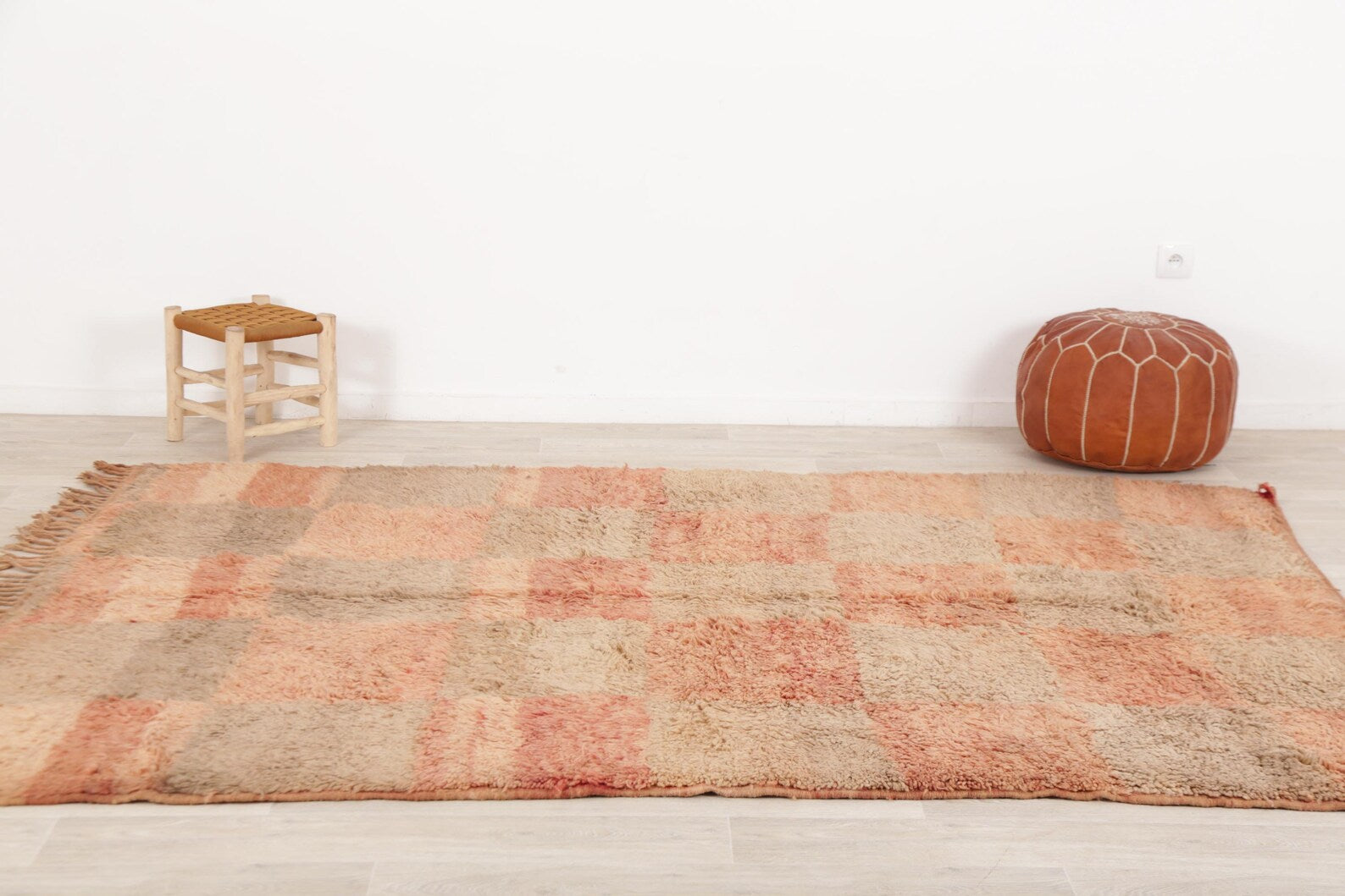 BENI OUARAIN RUG  190 X 240 CM