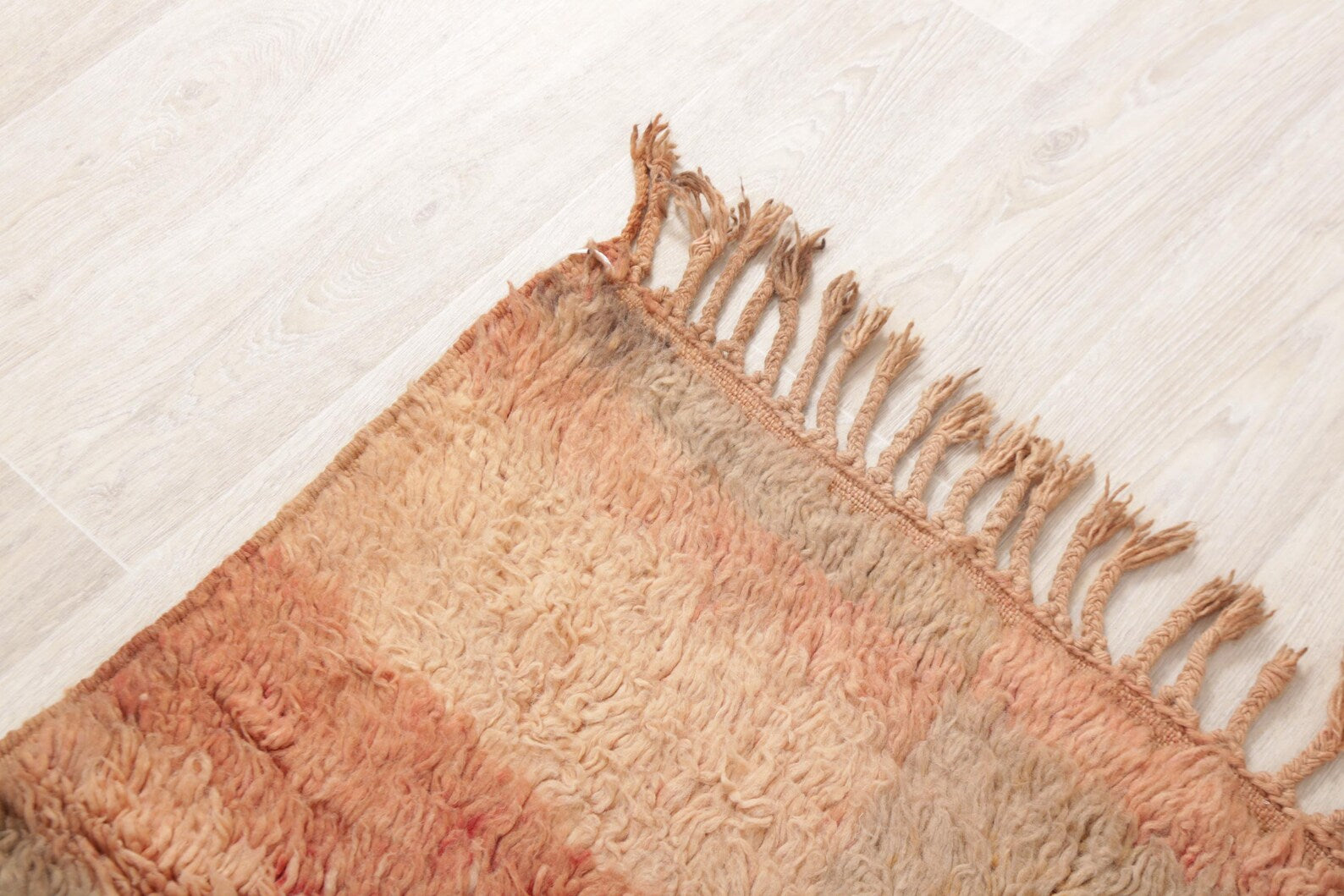 BENI OUARAIN RUG  190 X 240 CM