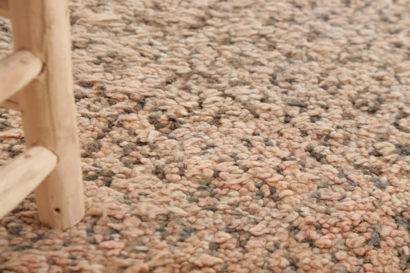 Beni Mguild Rug  190 X 33O CM