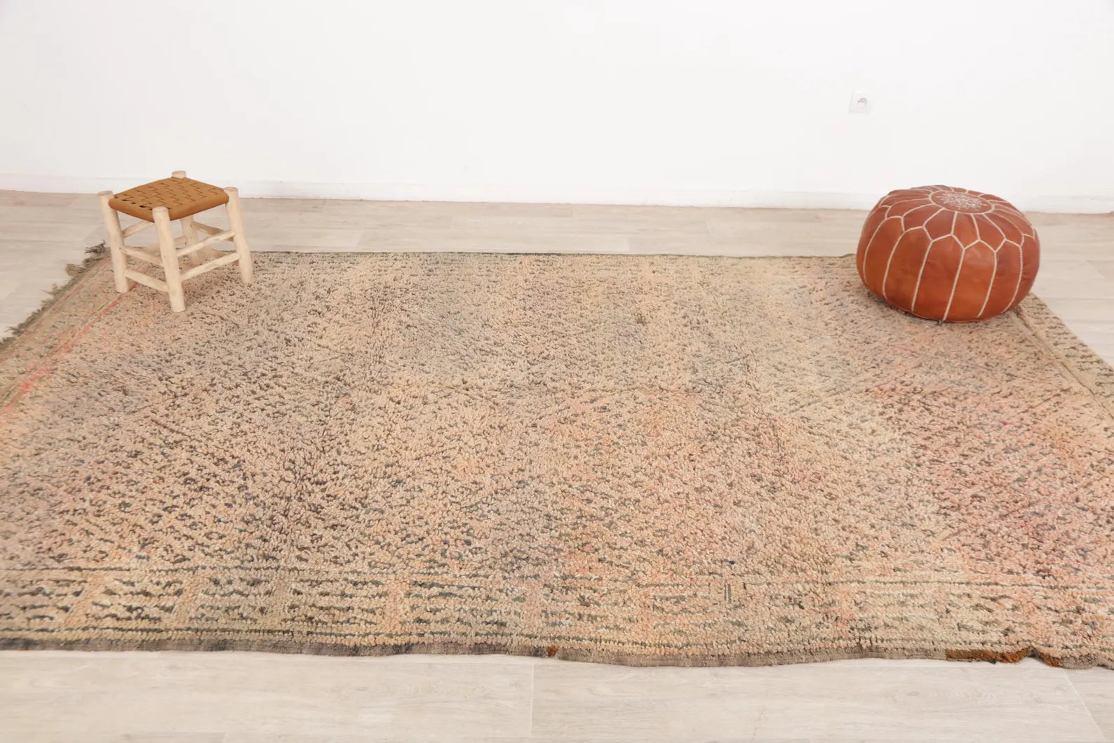 Beni Mguild Rug  190 X 33O CM