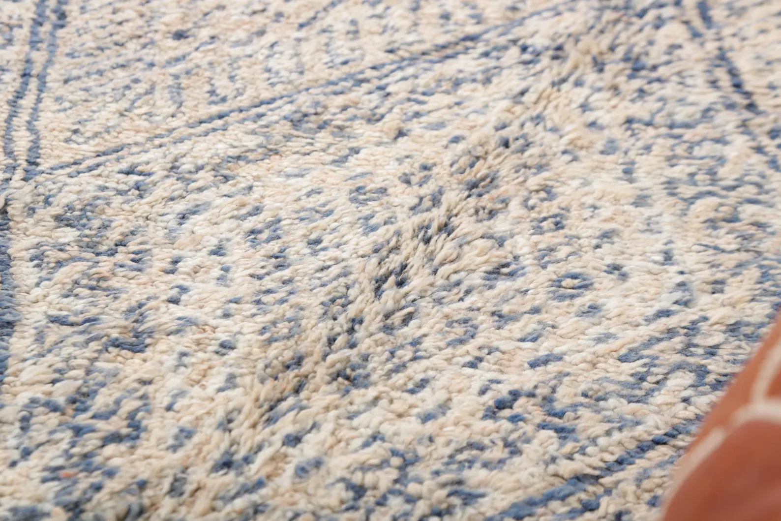 Beni Mguild Rug  190 X 270 CM