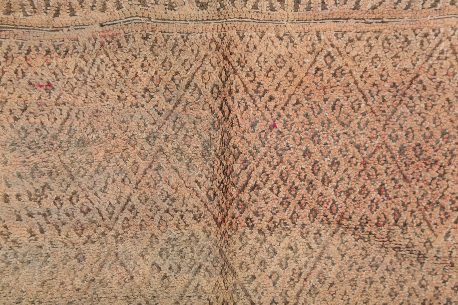 Beni Mguild Rug  190 X 33O CM